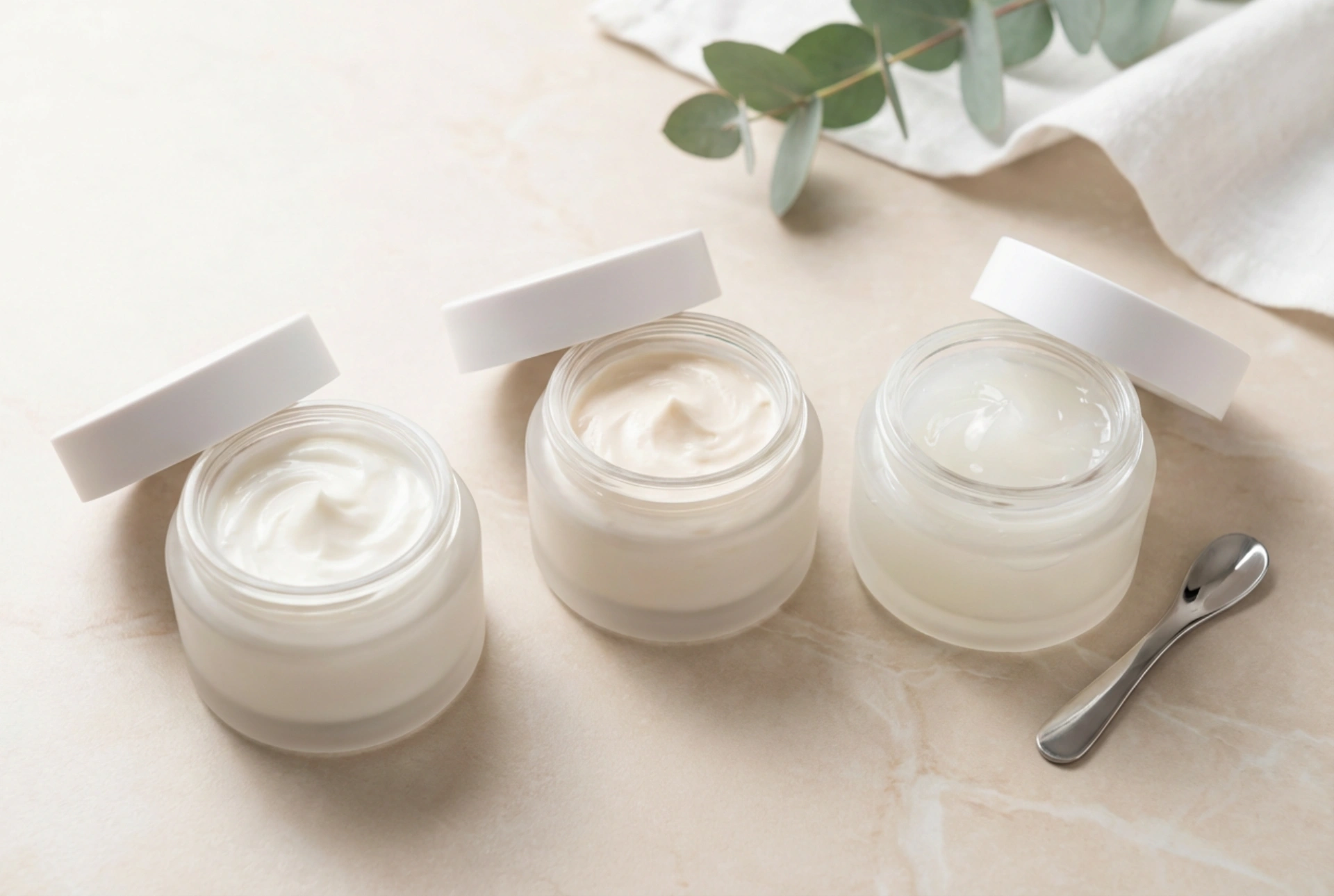 Day Face Cream: Choosing the Right Consistency and Application Order