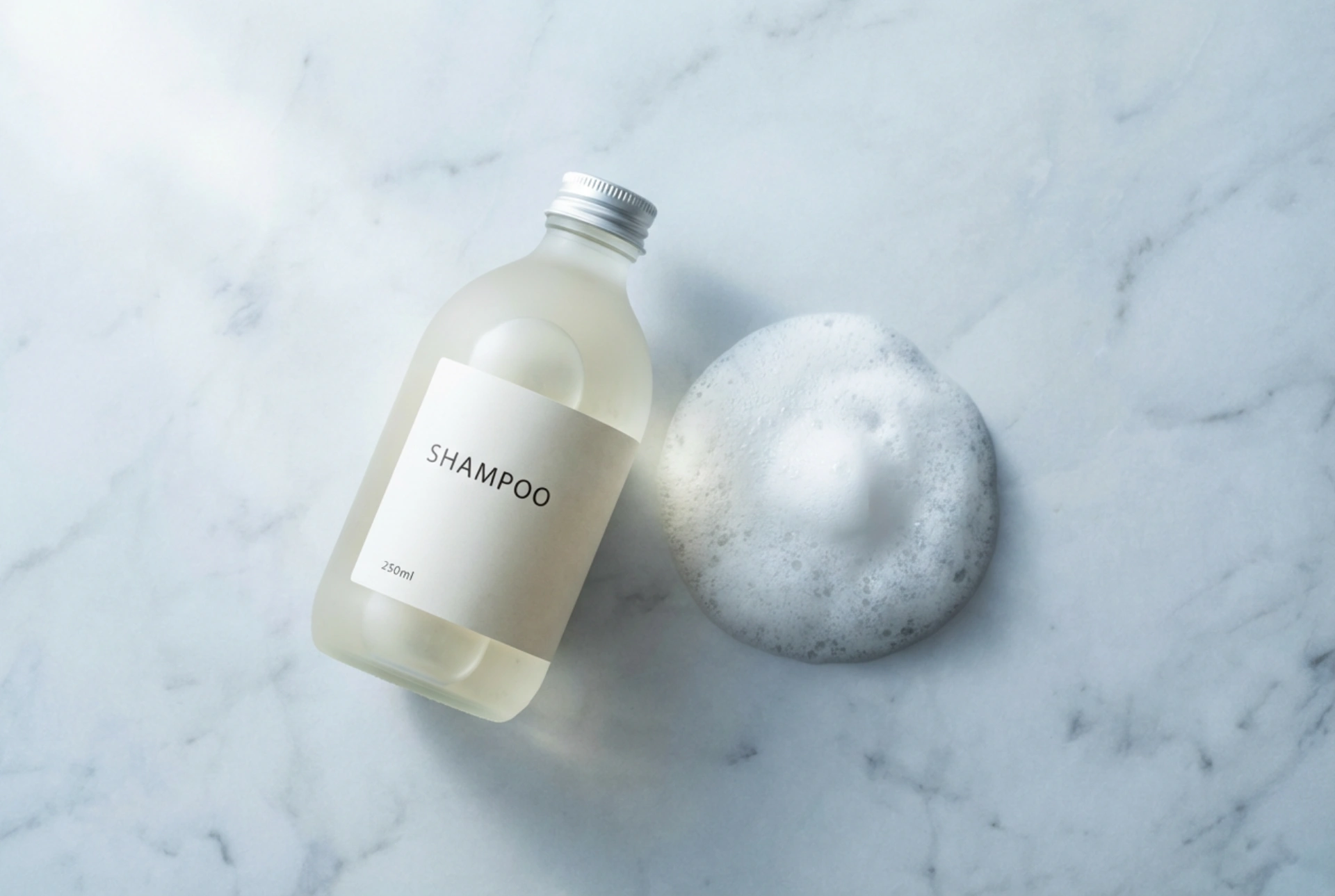 Volumising Shampoo: Lighter Formulas and Washing Techniques for Lift