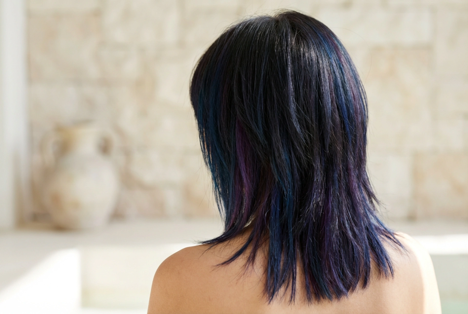 Women's Emo Hairstyle: Layered Haircut, Styling, and Colour Care