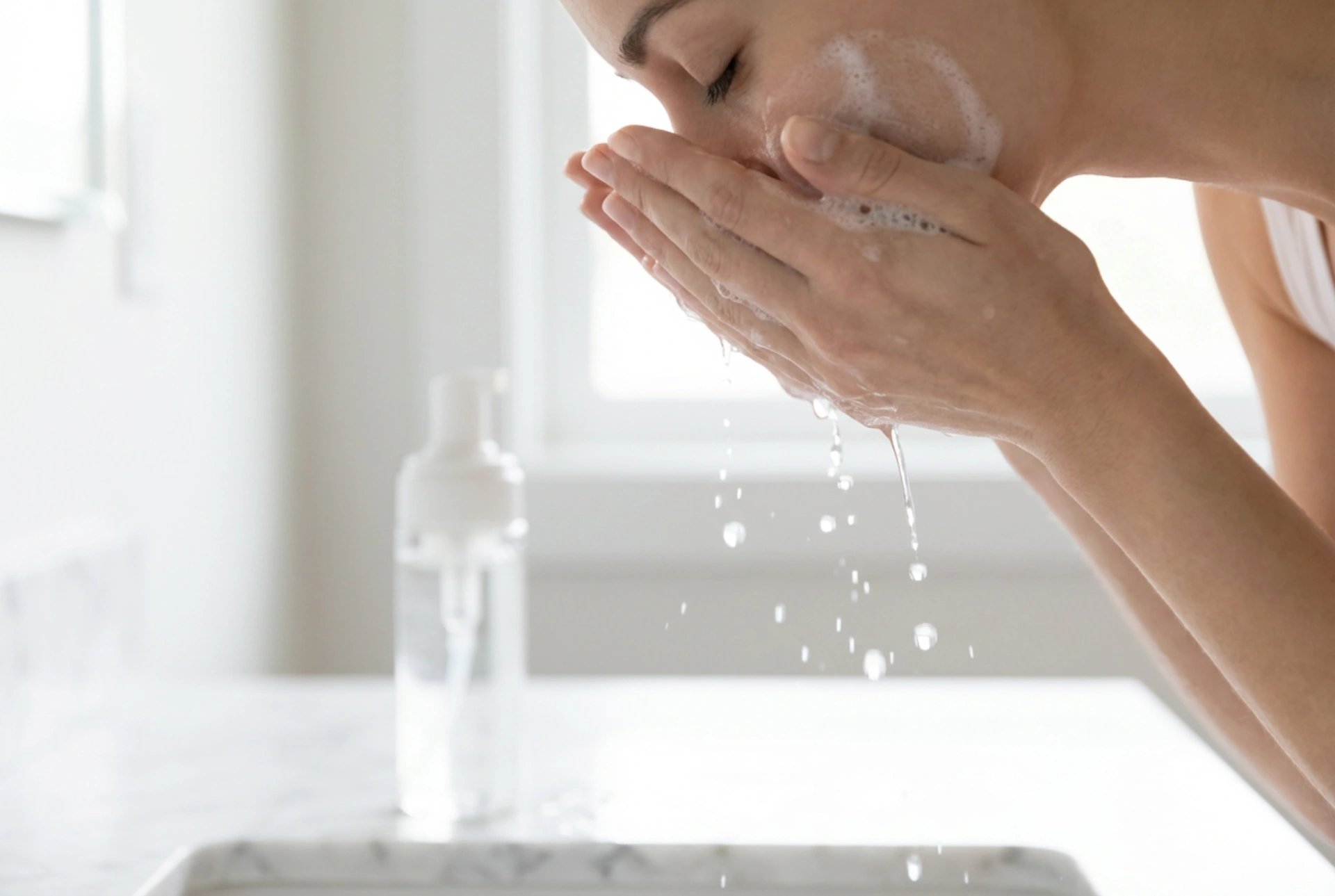 Facial cleanser for acne-prone skin: how to cleanse gently