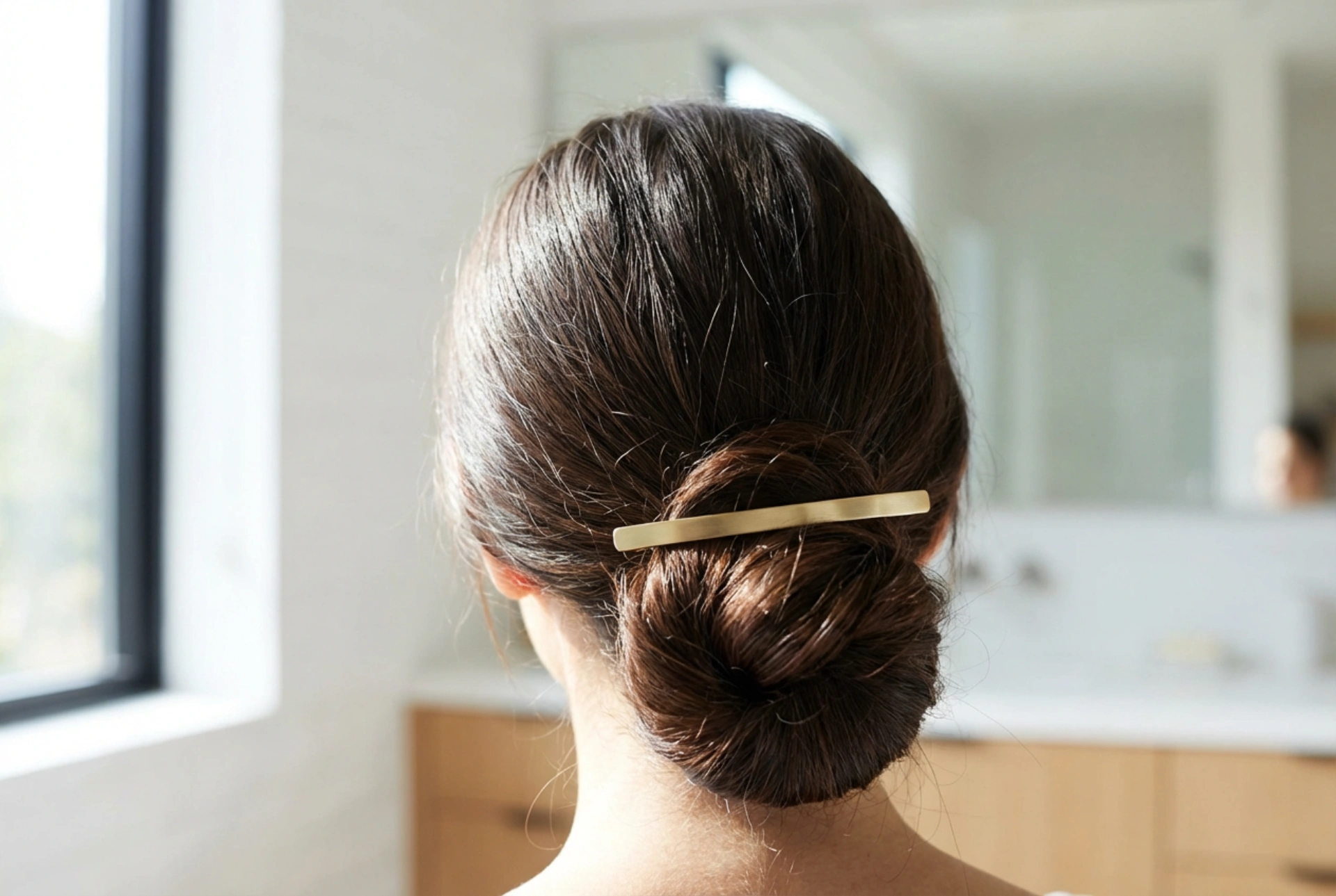 Step-by-Step Hair Clip Hairstyles: Quick Everyday Updos