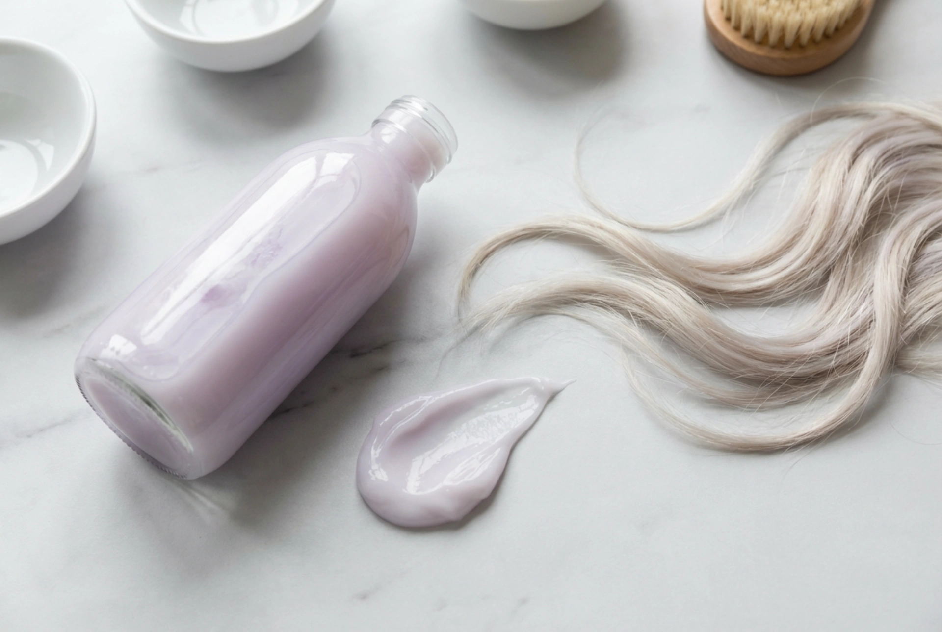 How to choose a conditioner for blonde hair and apply it to prevent brassiness