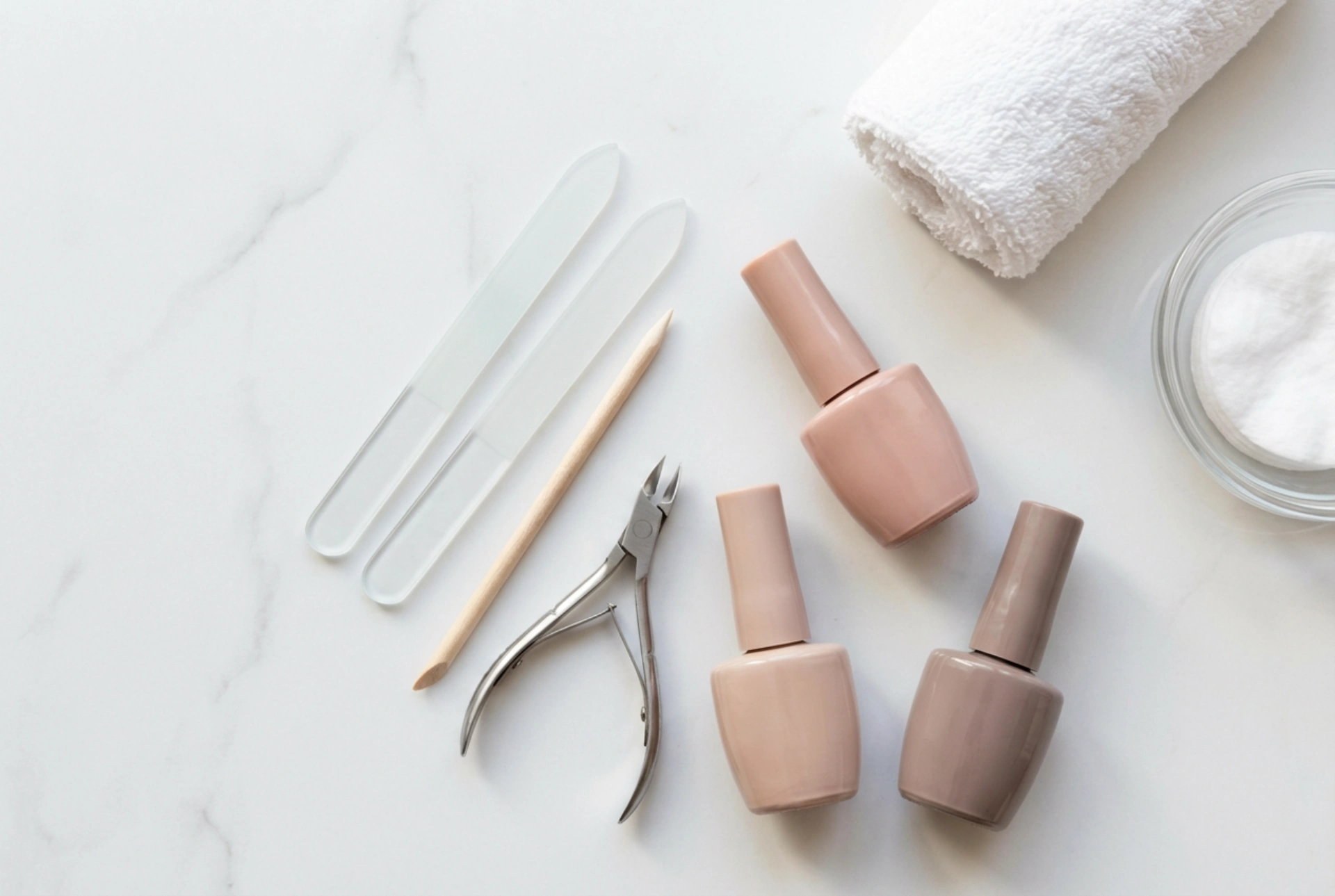 Professional Nail Kit: What Sets It Apart from a Home Kit and How to Choose