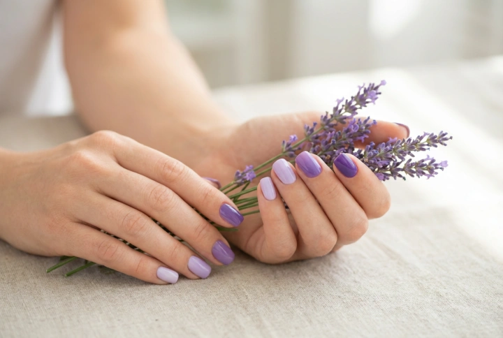 Lavender Gel Nails: Choosing the Right Shade, Finish, and Floral Accents