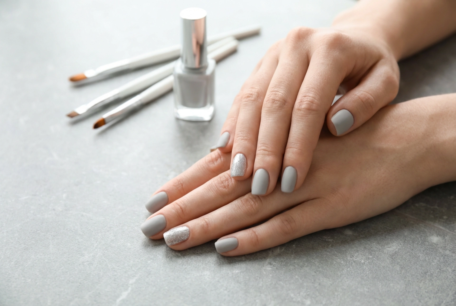 Grey Nails with a Silver Accent: Simple Methods and Tools