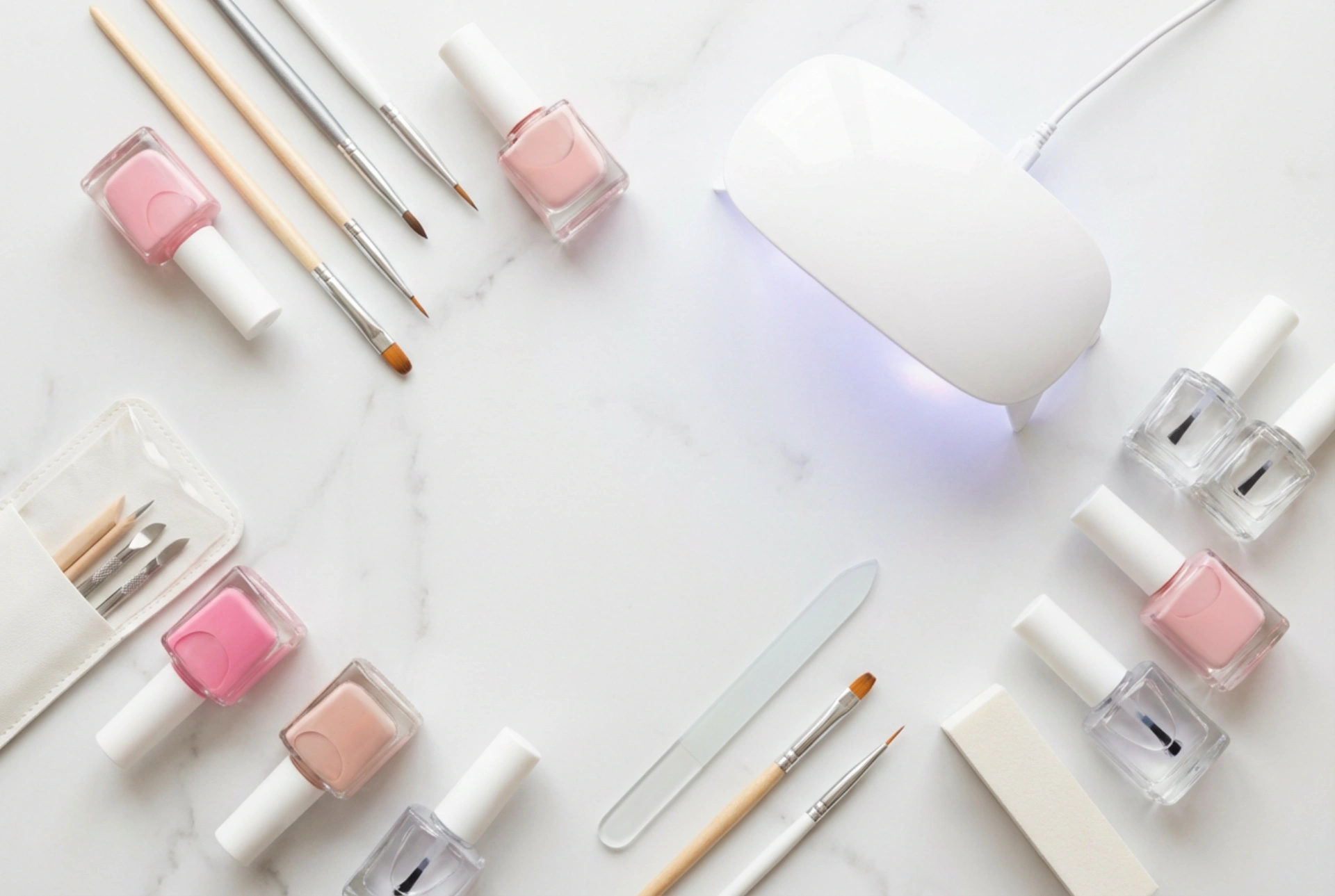 Nail extension kits: what's included and how to get started