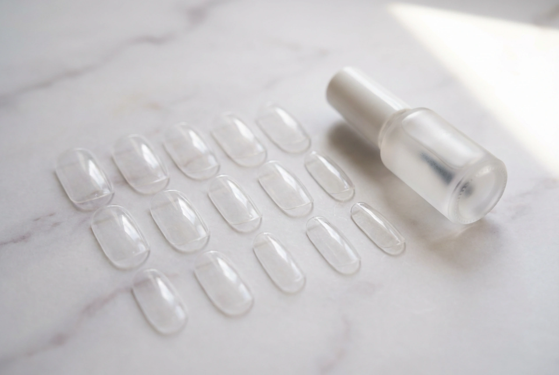 Gel Nail Tips: When to Choose Them and How to Apply Them Correctly