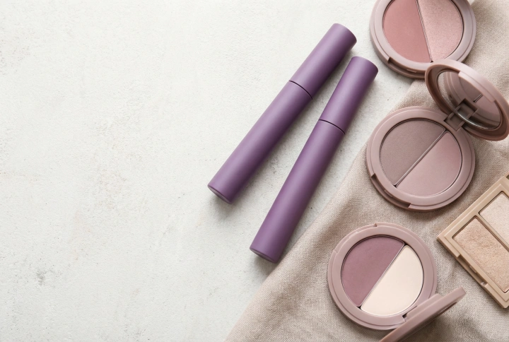Purple Mascara: What to Pair It With and How to Match It to Your Iris