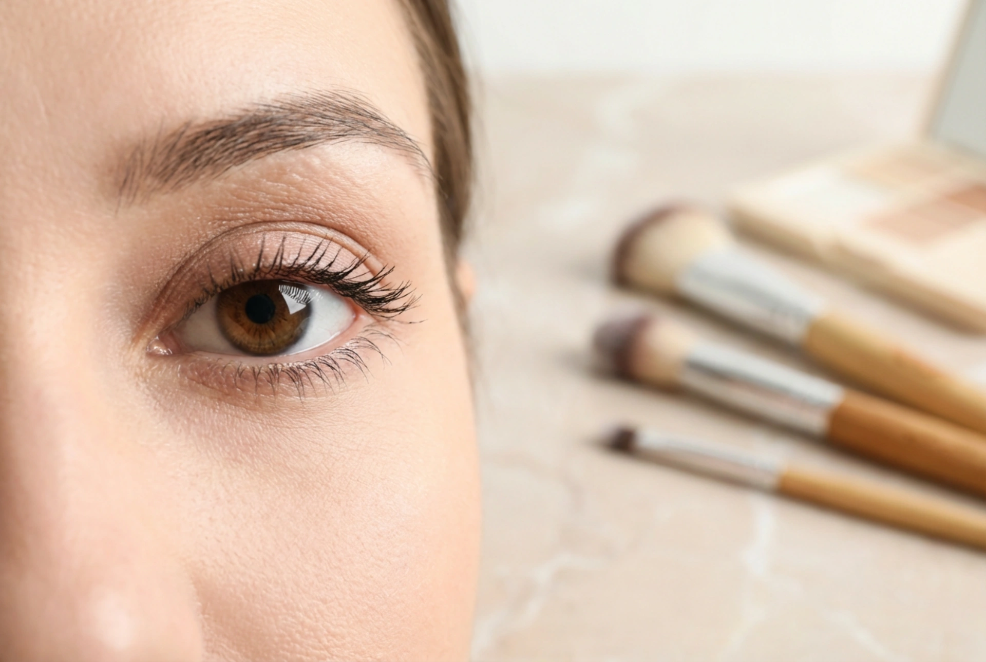Natural eye makeup: a fresh look in a few simple steps