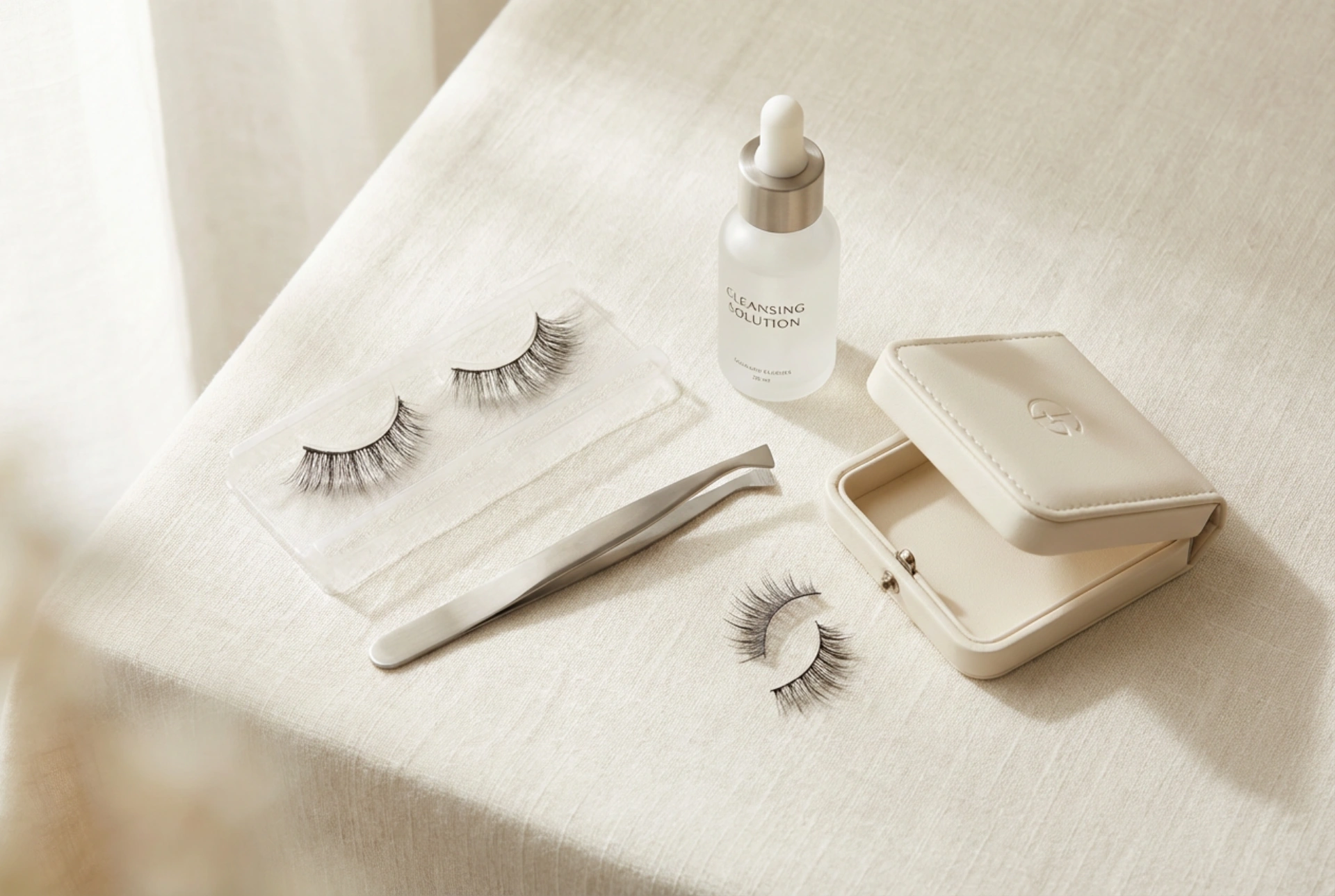 Mink Eyelashes: Safe Application, Care, and Storage