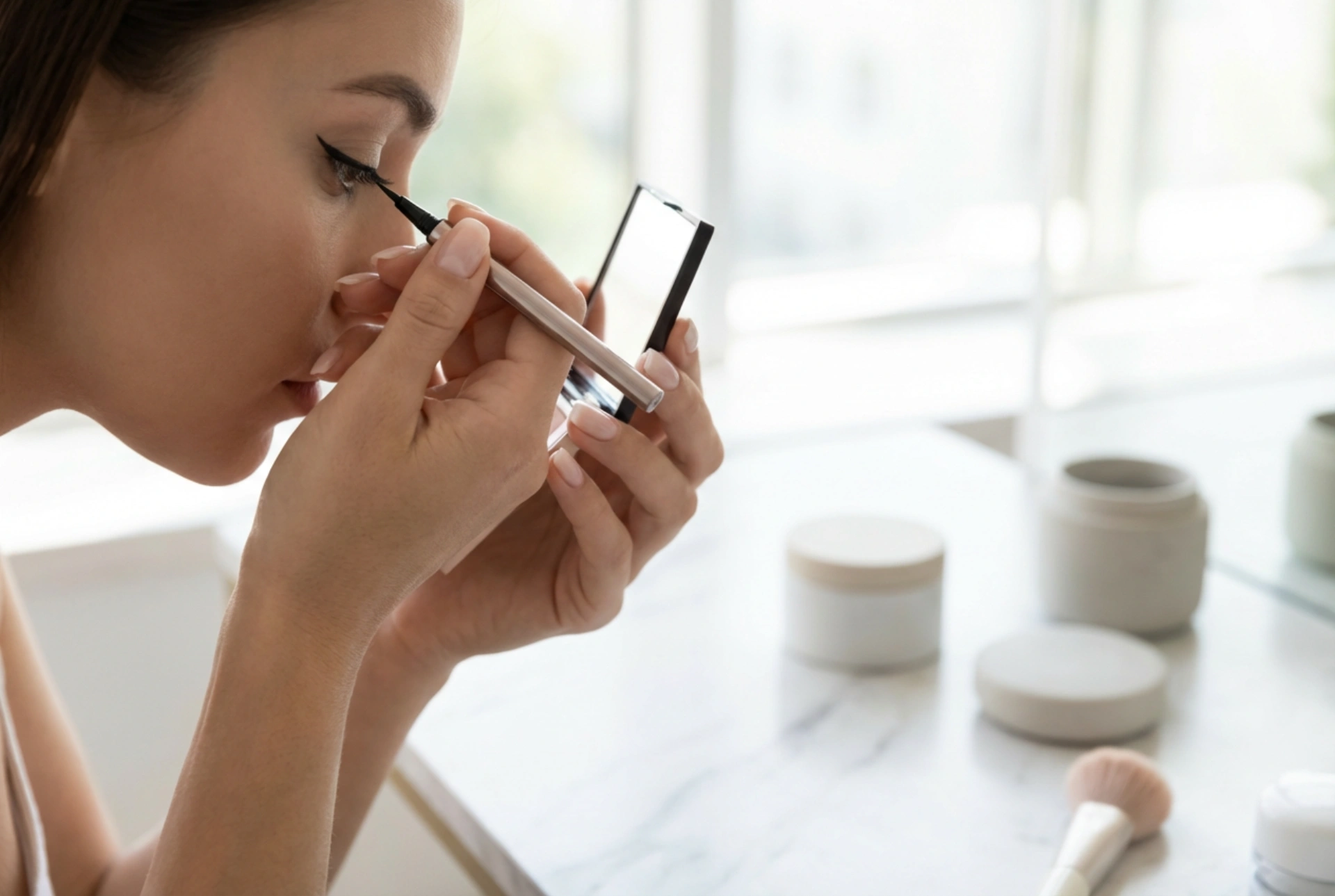 Eyeliner for Beginners: A Step-by-Step Guide and Common Mistakes