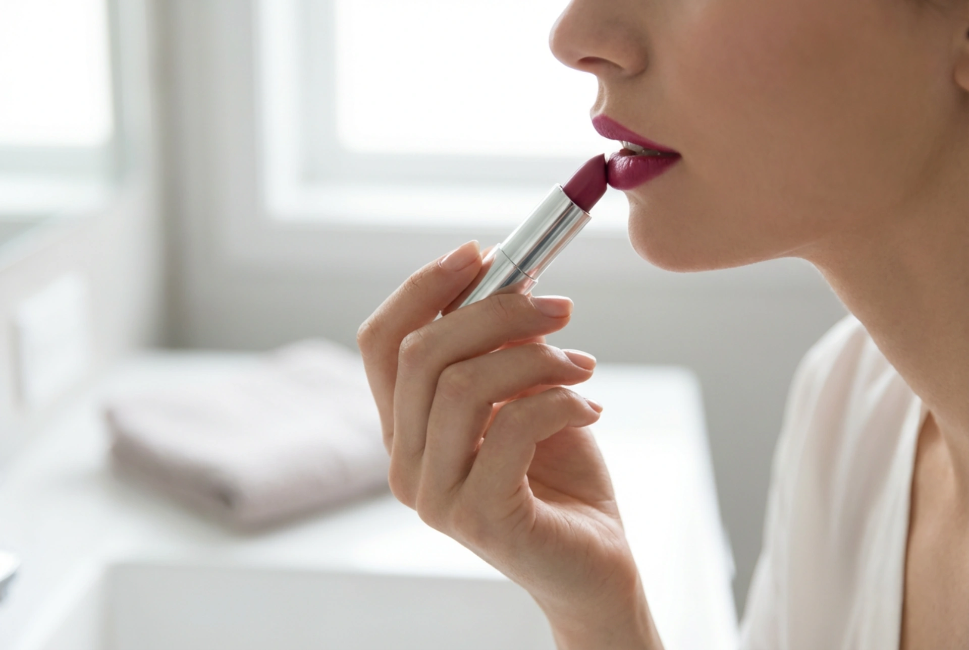 Mastering Lip Makeup: A Guide to Prep, Outline, Fill, and Set